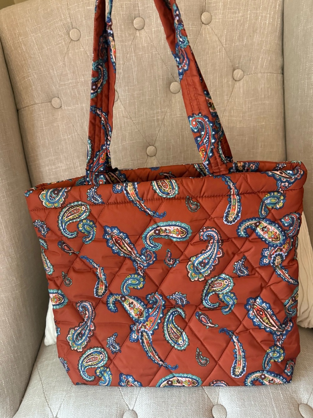 Vera Bradley Ultralight Small North South Tote in Manor Paisley - Picture 3 of 5